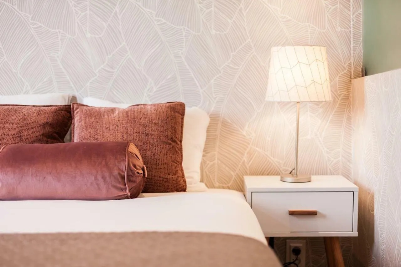 Rossio Vintage Two-Bedroom Apartment - By Lu Holidays Lisbona Portogallo