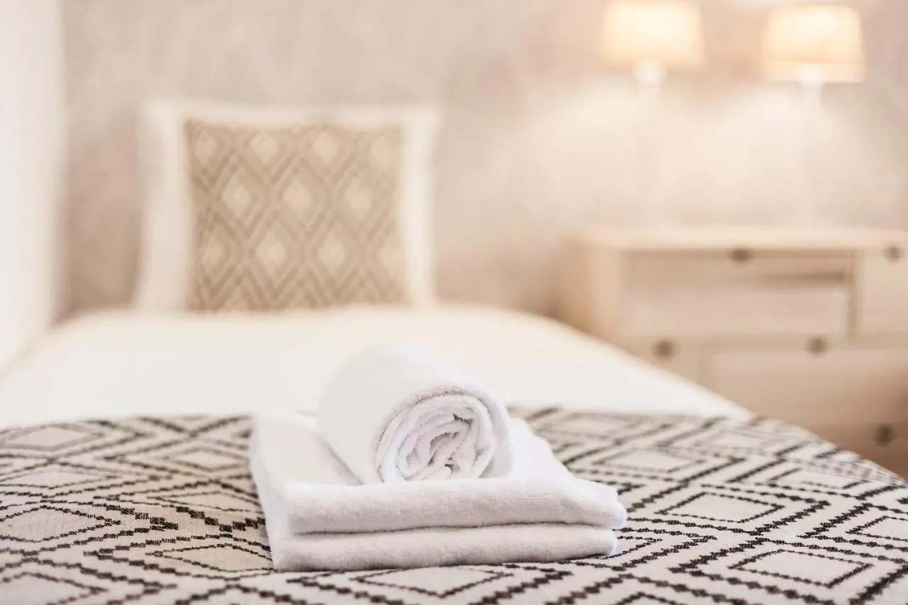 Rossio Vintage Two-Bedroom Apartment - By Lu Holidays Lisbona